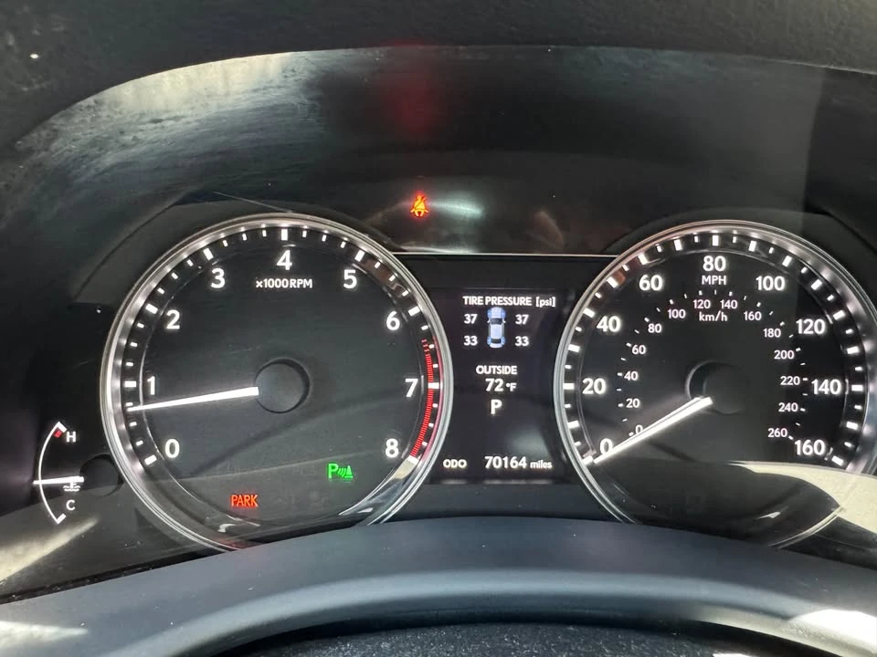 2015 Lexus GS 4th Gen - Image 13 of 16