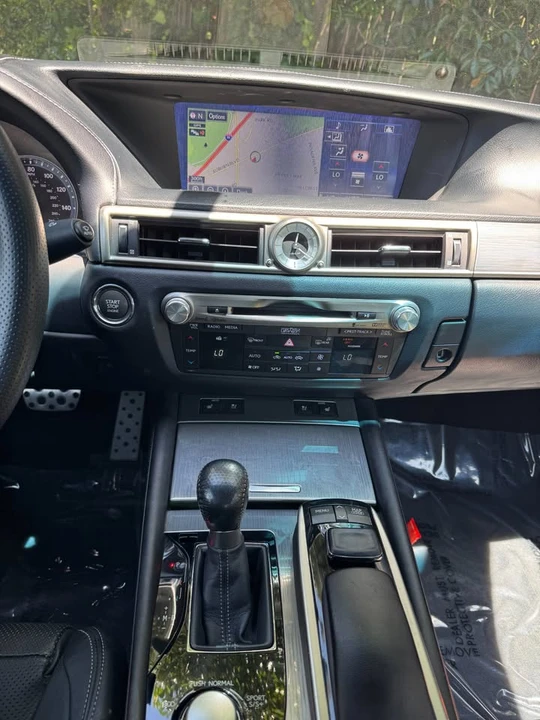 2015 Lexus GS 4th Gen - Image 11 of 16