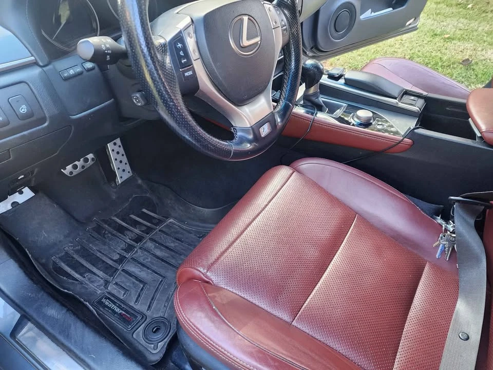 2015 Lexus GS 4th Gen - Image 9 of 10