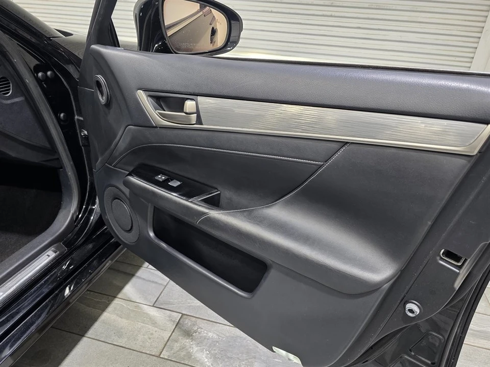 2015 Lexus GS 4th Gen - Image 19 of 19