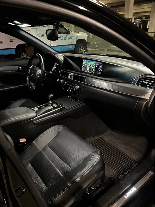 2015 Lexus GS 4th Gen - Image 16 of 17