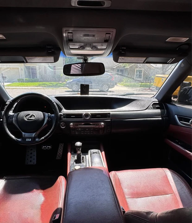 2015 Lexus GS 4th Gen - Image 16 of 19