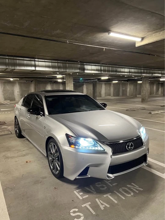 2015 Lexus GS 4th Gen - Image 2 of 18