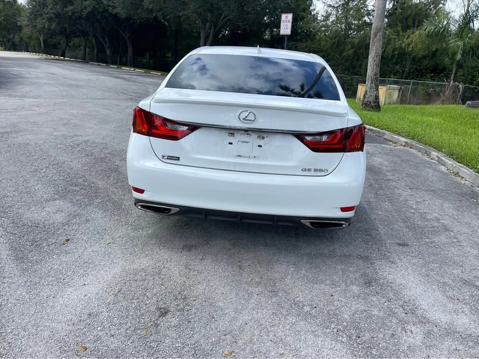 2015 Lexus GS 4th Gen - Image 5 of 16