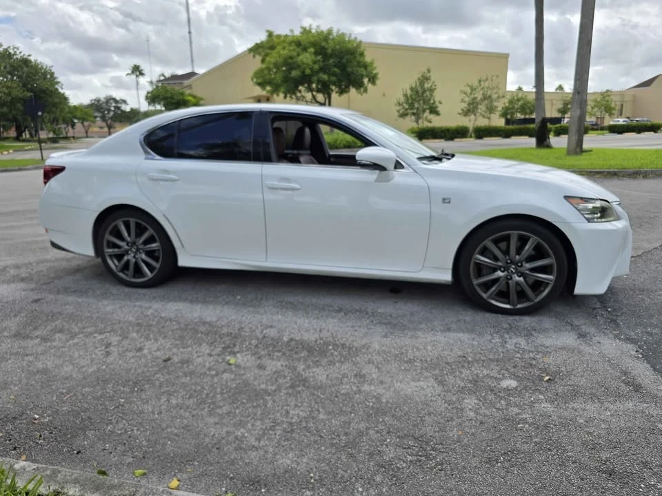 2015 Lexus GS 4th Gen - Image 7 of 16
