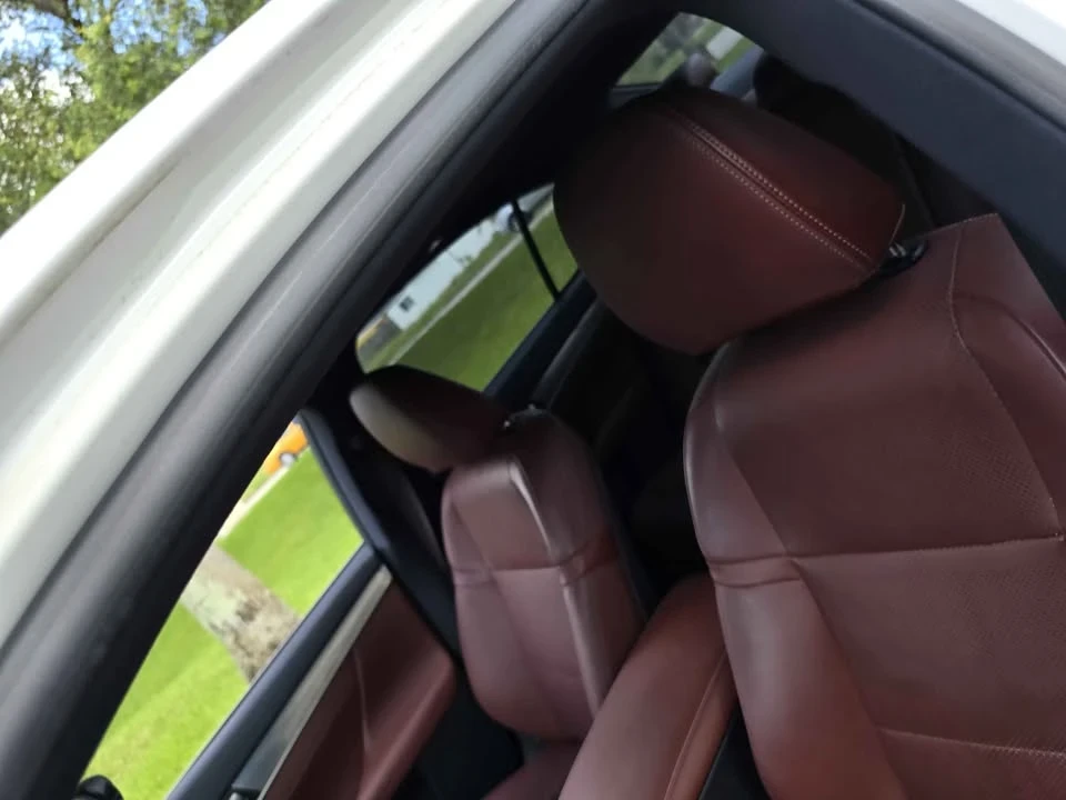 2015 Lexus GS 4th Gen - Image 15 of 16