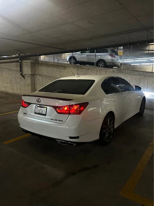 2015 Lexus GS 4th Gen - Image 2 of 3