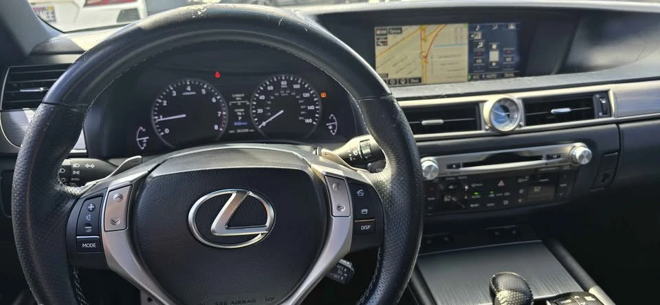 2015 Lexus GS F 4th Gen - Image 13 of 15