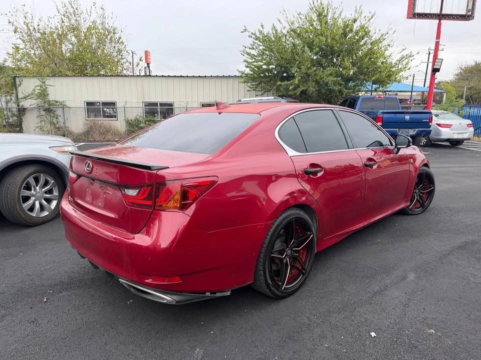 2015 Lexus GS 4th Gen - Image 10 of 17