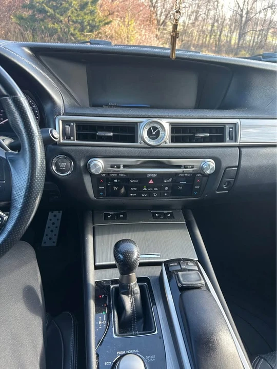 2015 Lexus GS 4th Gen - Image 5 of 8