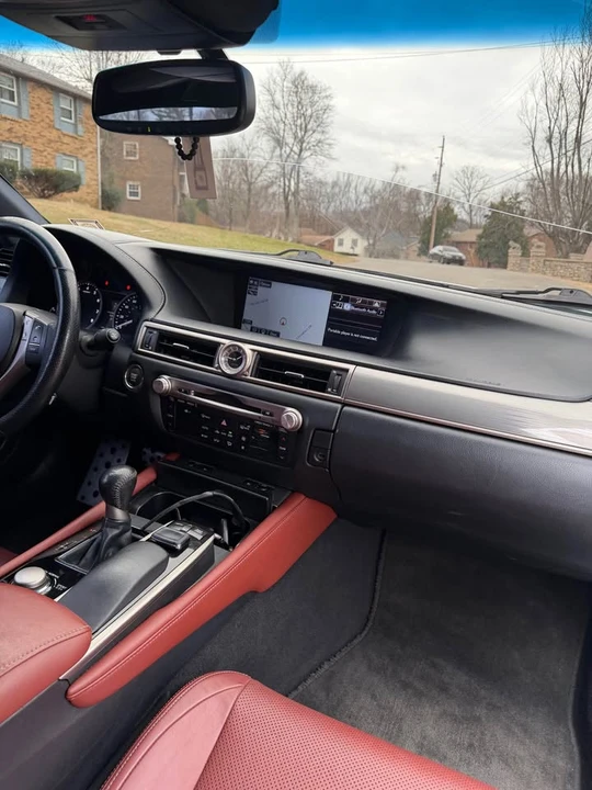 2015 Lexus GS 4th Gen - Image 12 of 17