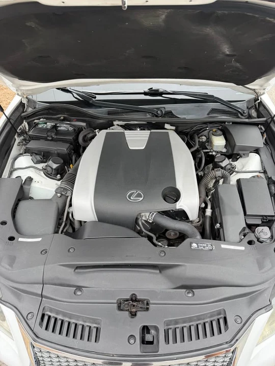 2015 Lexus GS 4th Gen - Image 16 of 17