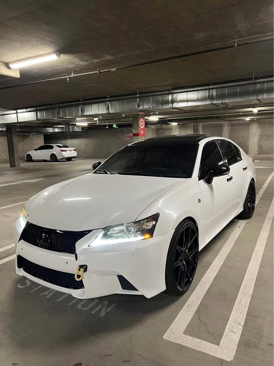 2015 Lexus GS 4th Gen - Image 2 of 20