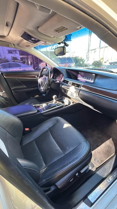 2015 Lexus GS 4th Gen - Image 10 of 11