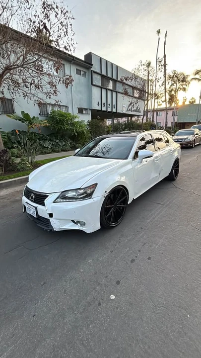 2015 Lexus GS 4th Gen - Image 3 of 11