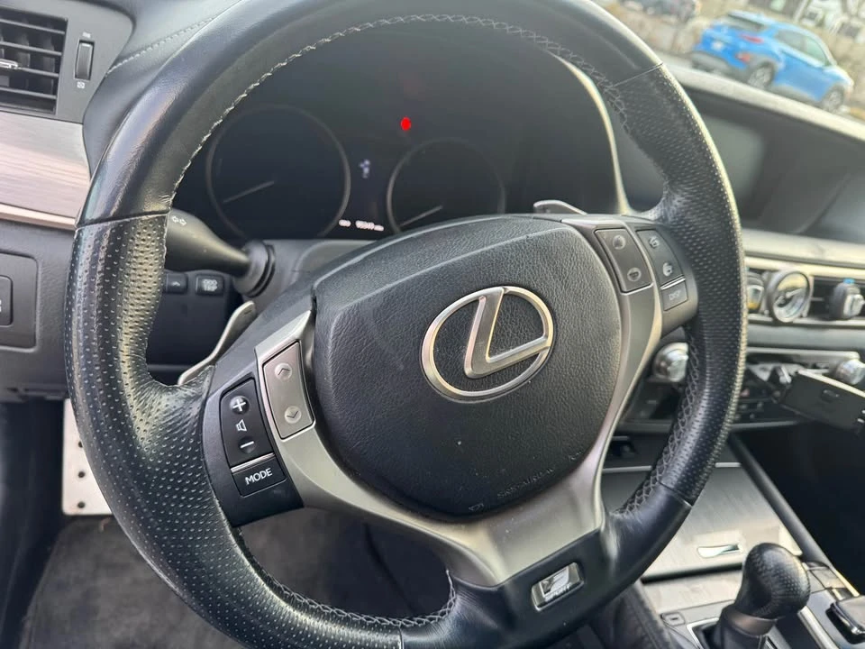2015 Lexus GS 4th Gen - Image 13 of 19