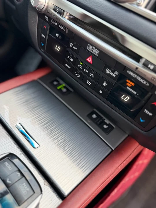 2015 Lexus GS 4th Gen - Image 18 of 20