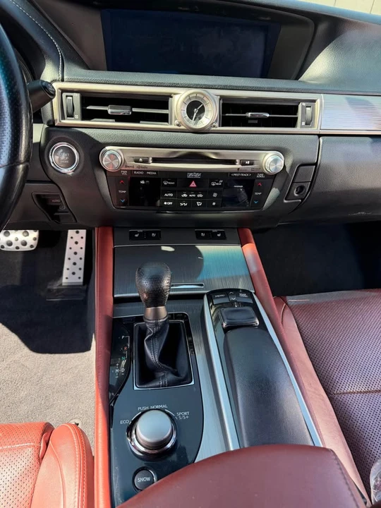 2015 Lexus GS 4th Gen - Image 9 of 14