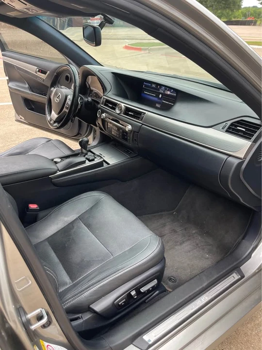 2015 Lexus GS 4th Gen - Image 10 of 13