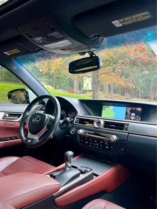 2015 Lexus GS 4th Gen - Image 9 of 17