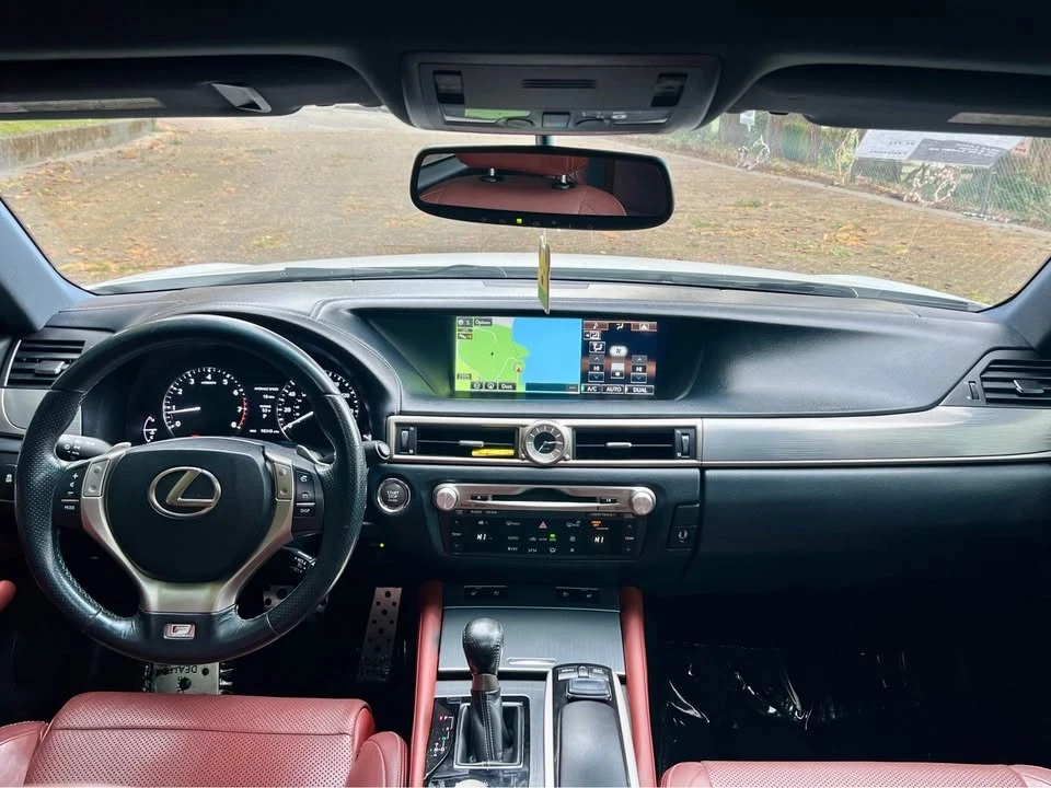 2015 Lexus GS 4th Gen - Image 10 of 17