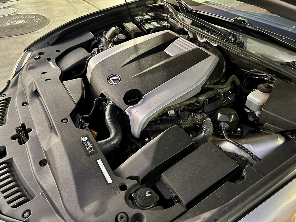 2015 Lexus GS 4th Gen - Image 7 of 19
