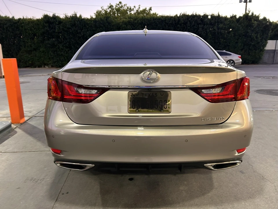 2015 Lexus GS 4th Gen - Image 12 of 19