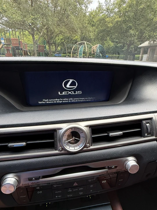2015 Lexus GS 4th Gen - Image 21 of 31