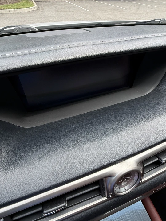 2015 Lexus GS 4th Gen - Image 10 of 31