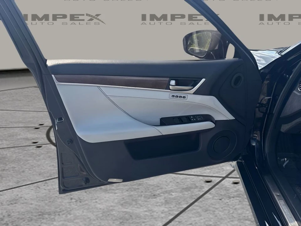 2015 Lexus GS 4th Gen - Image 17 of 23