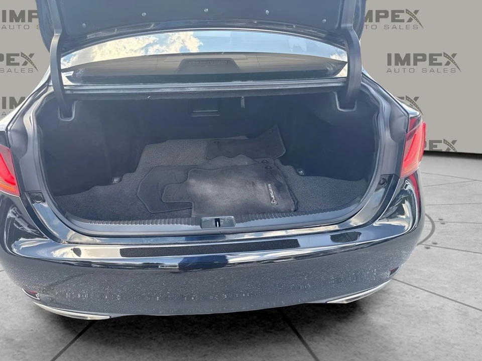 2015 Lexus GS 4th Gen - Image 19 of 23