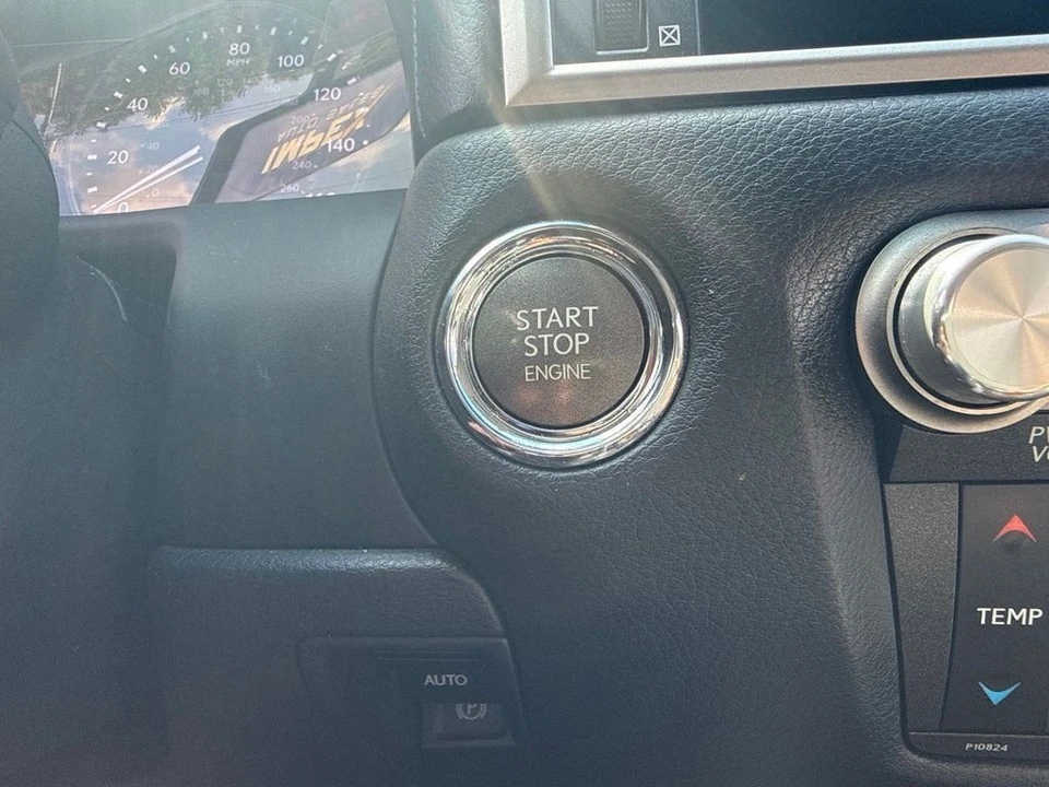2015 Lexus GS 4th Gen - Image 14 of 23