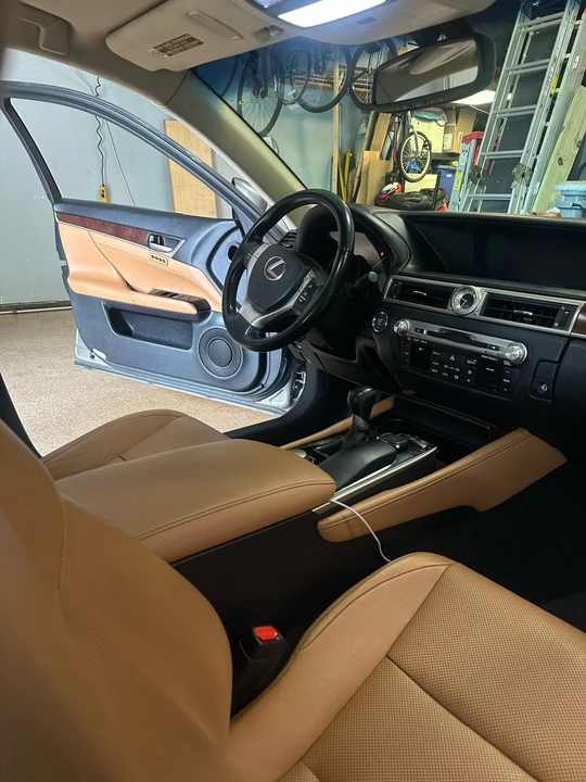 2015 Lexus GS 4th Gen - Image 18 of 31