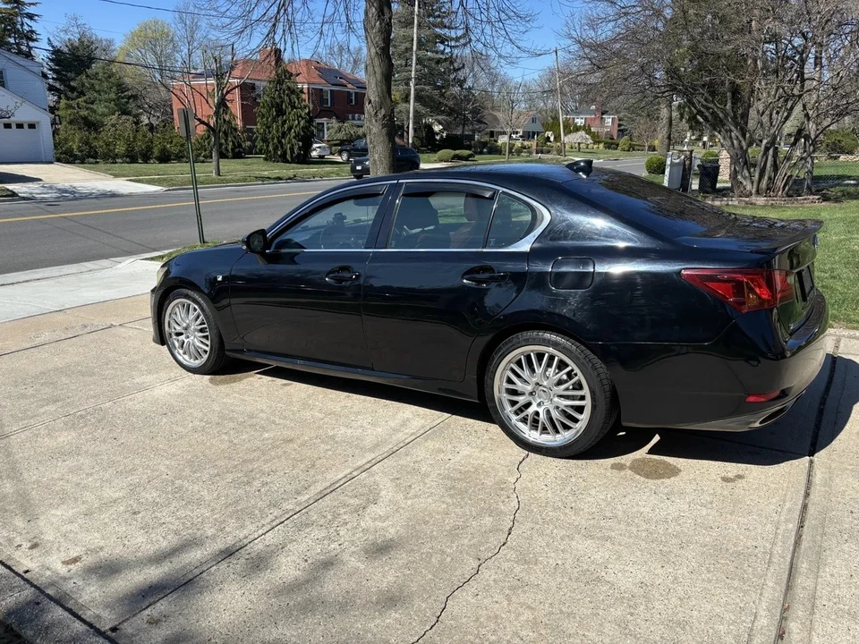 2015 Lexus GS 4th Gen - Image 2 of 16