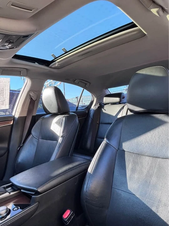 2015 Lexus GS 4th Gen - Image 3 of 7