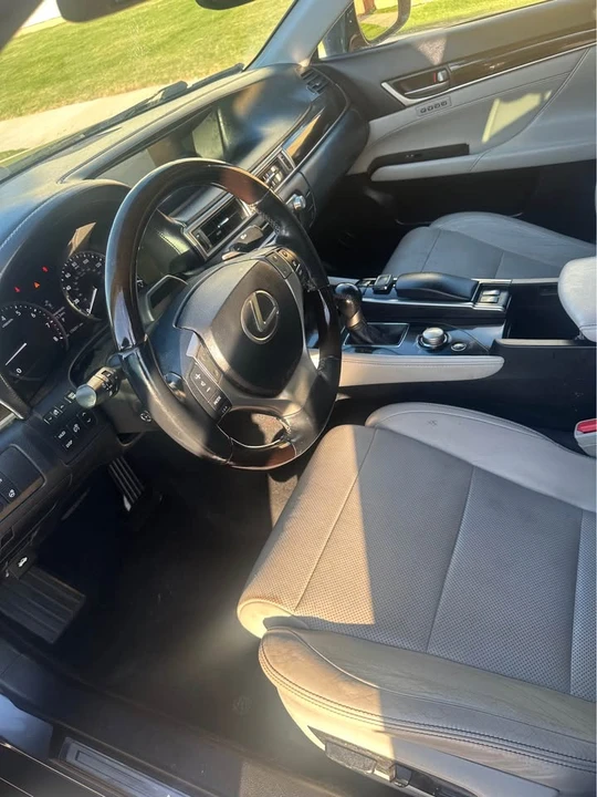 2015 Lexus GS 4th Gen - Image 8 of 18