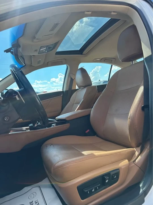2015 Lexus GS 4th Gen - Image 8 of 13