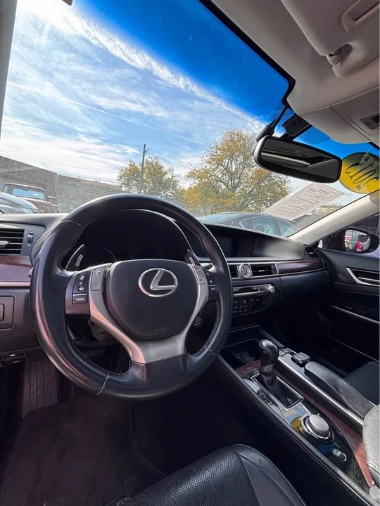 2015 Lexus GS 4th Gen - Image 2 of 6