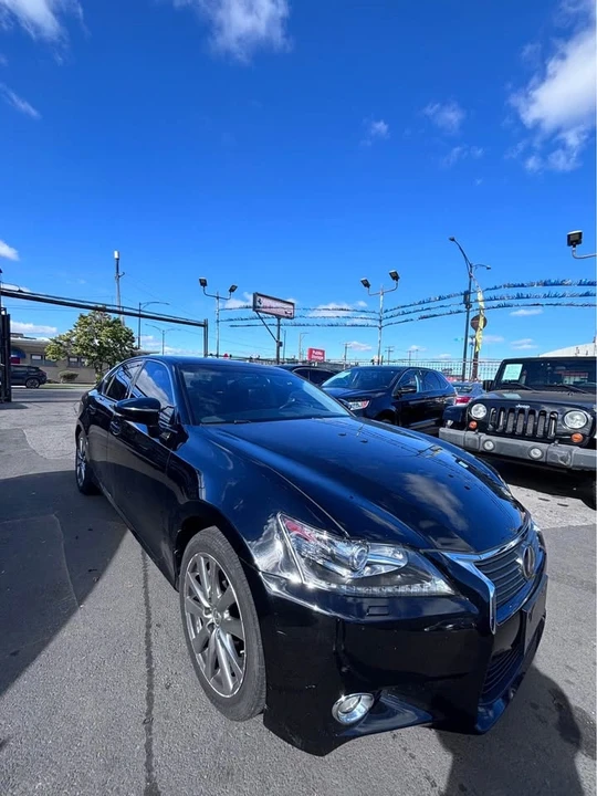 2015 Lexus GS 4th Gen - Image 2 of 5