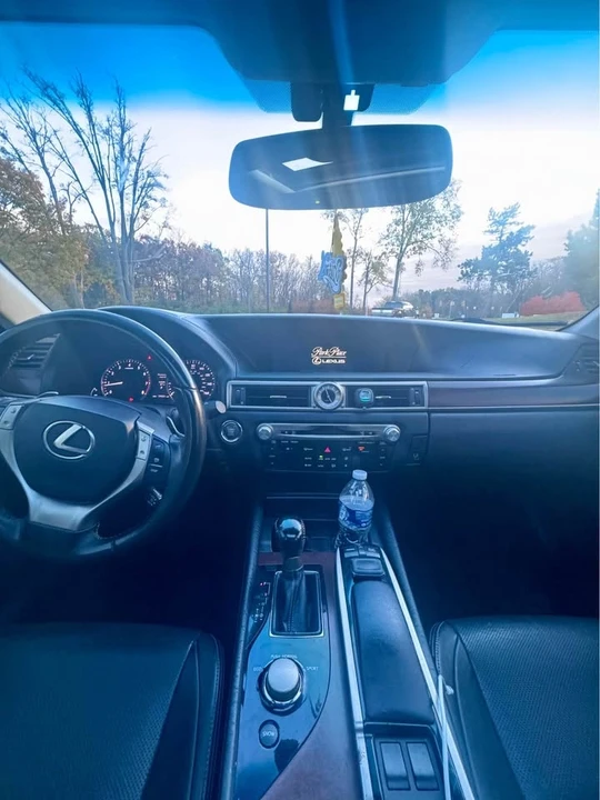 2015 Lexus GS 4th Gen - Image 8 of 9