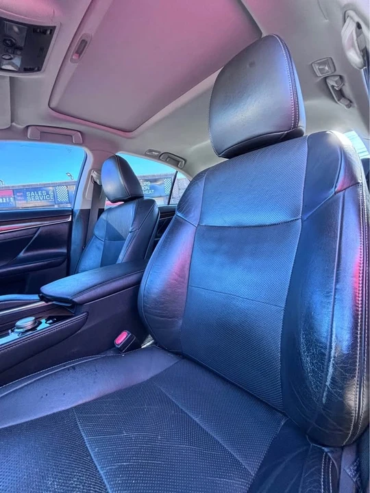 2015 Lexus GS 4th Gen - Image 5 of 7