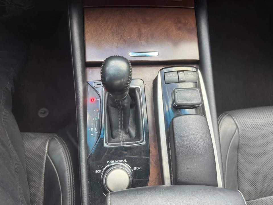 2015 Lexus GS 4th Gen - Image 15 of 19