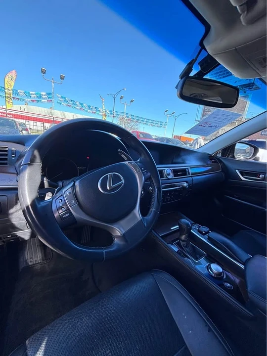 2015 Lexus GS 4th Gen - Image 4 of 7