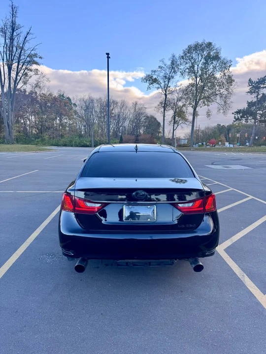 2015 Lexus GS 4th Gen - Image 2 of 3