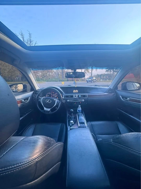 2015 Lexus GS 4th Gen - Image 3 of 3