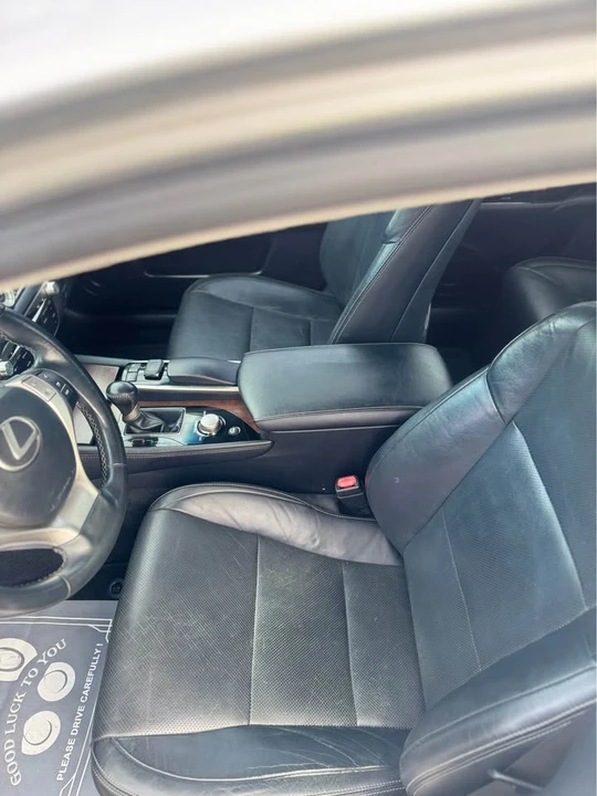 2015 Lexus GS 4th Gen - Image 9 of 16