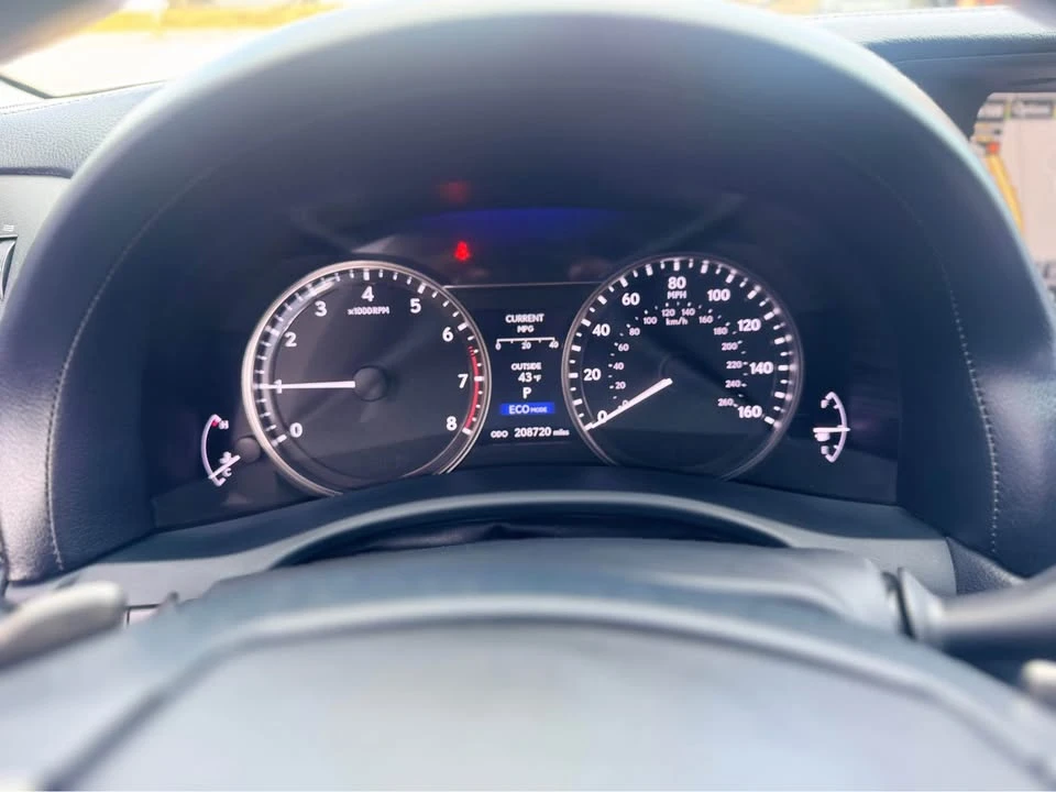 2015 Lexus GS 4th Gen - Image 10 of 16