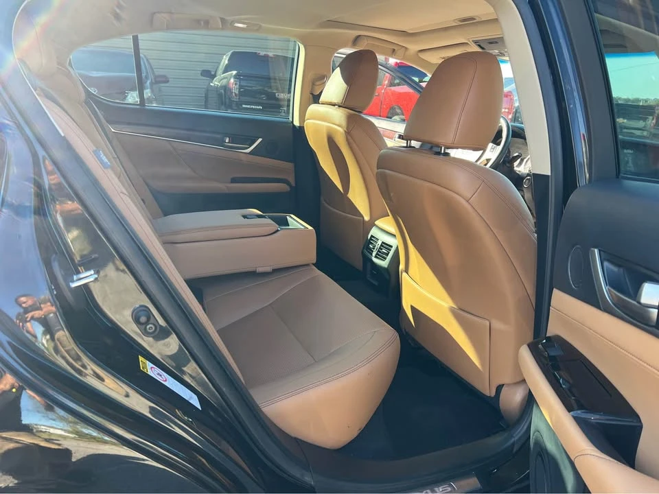 2015 Lexus GS 4th Gen - Image 11 of 18