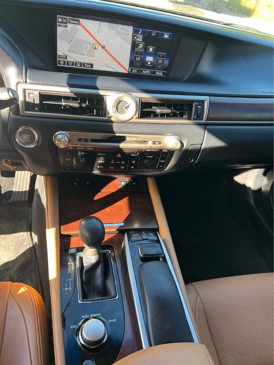 2015 Lexus GS 4th Gen - Image 12 of 18