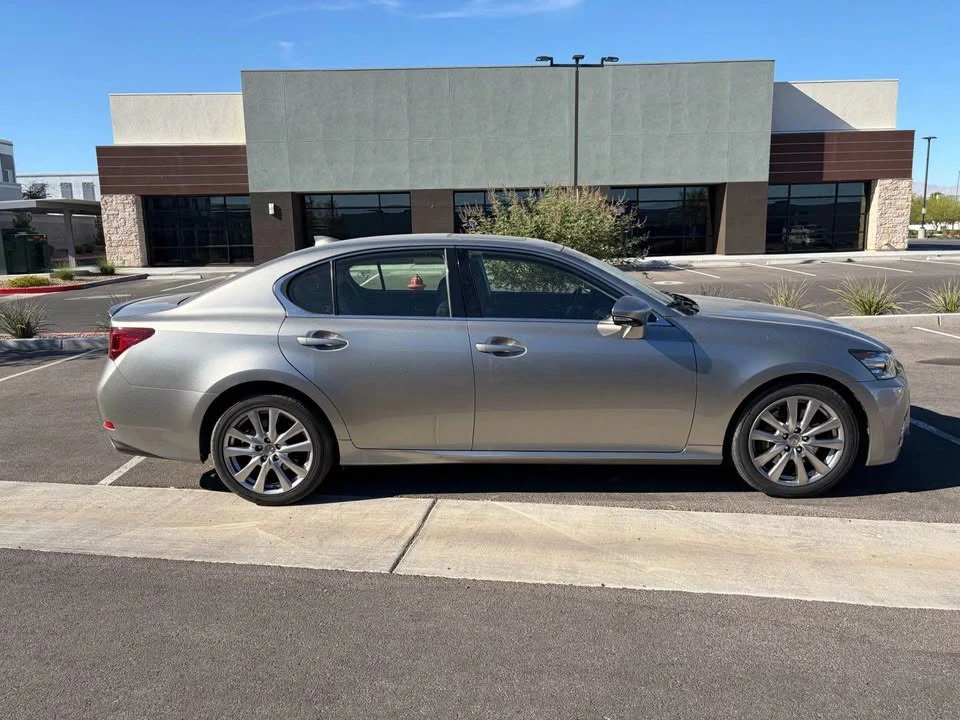 2015 Lexus GS 4th Gen - Image 3 of 15